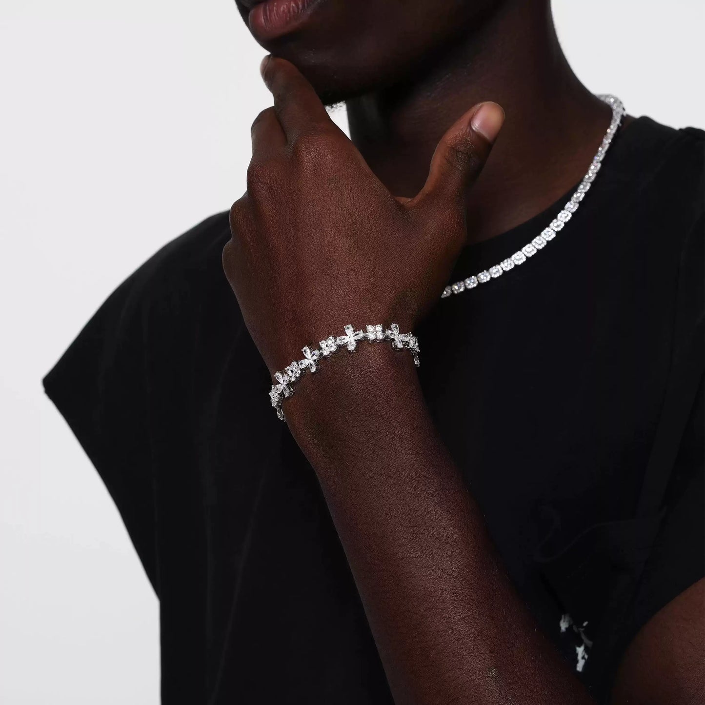 DIAMOND CROSS BRACELET