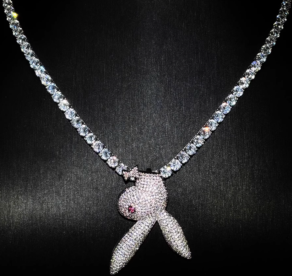 PLAYBOY BUNNY NECKLACE