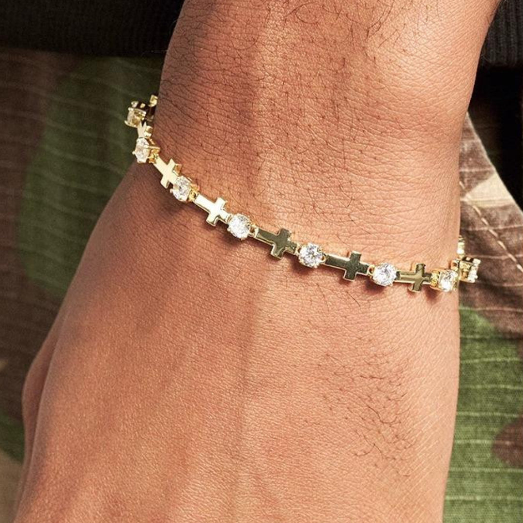 18K CROSS DIAMOND BRACELET