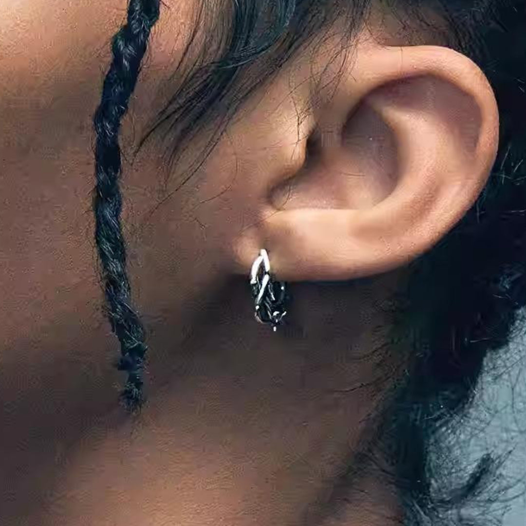 "THORN LOOP" .925 EARRINGS