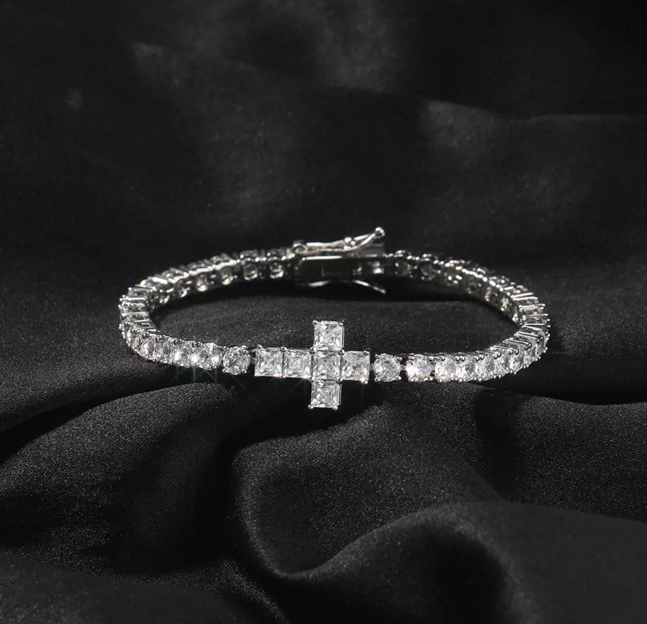 4MM DIAMOND CROSS TENNIS CHAIN BRACELET