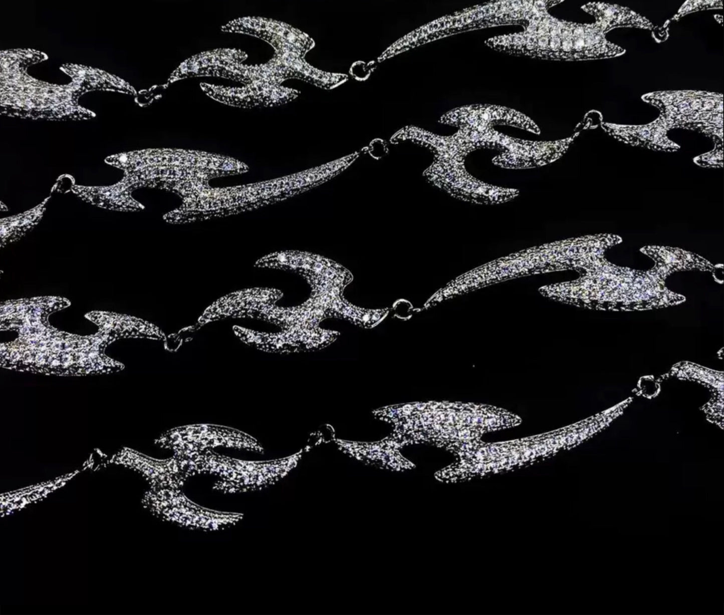 WHITE GOLD TRIBAL CHAIN