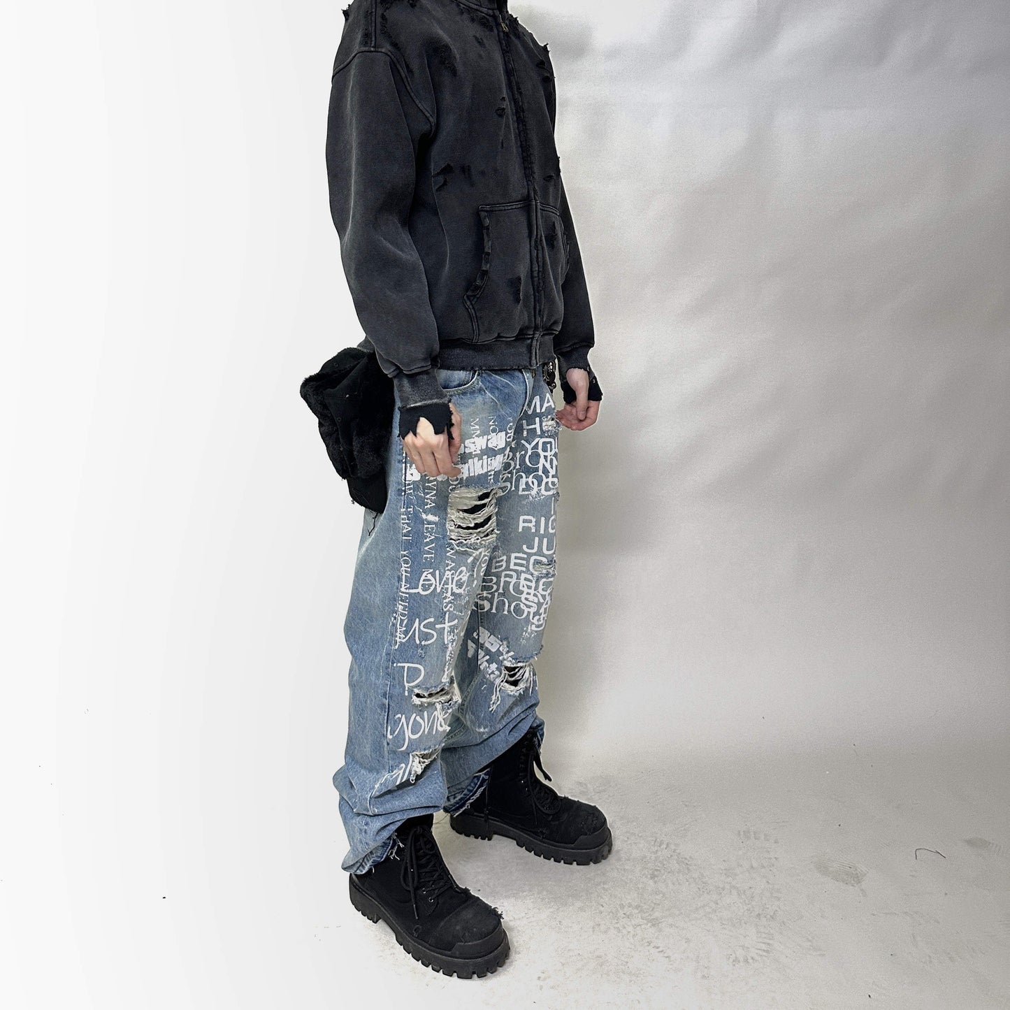 DISTRESSED "POEM" FLARE DENIM