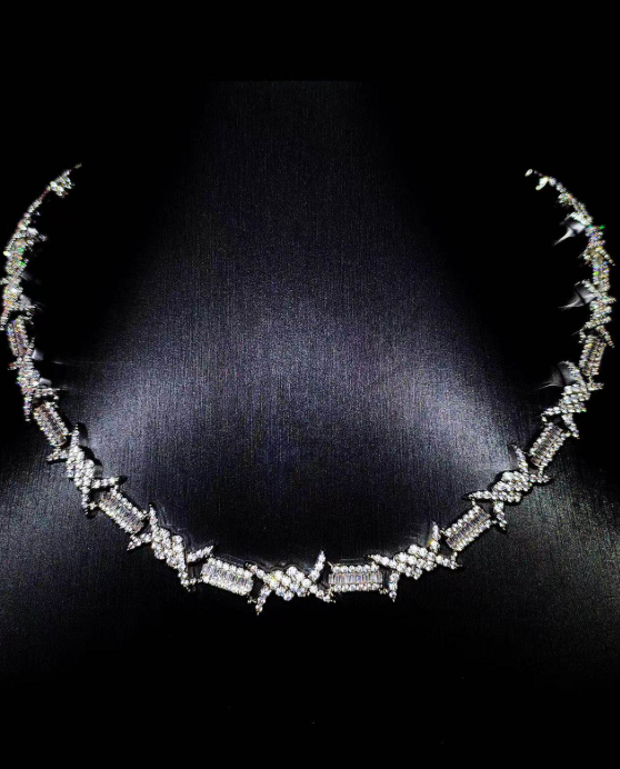 BARBED WIRE NECKLACE