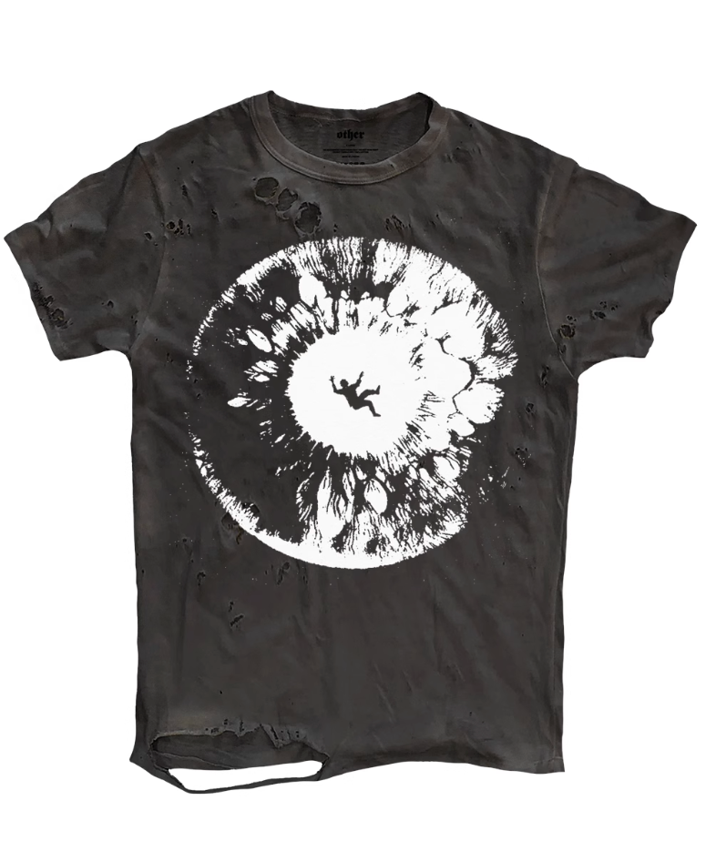 RIPPED EYE TEE